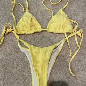 Yellow bikini size L never worn